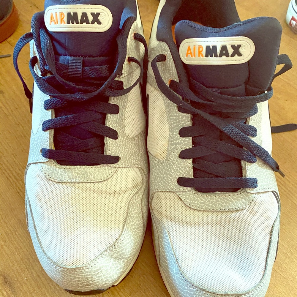 NIKE AIR MAX 2014